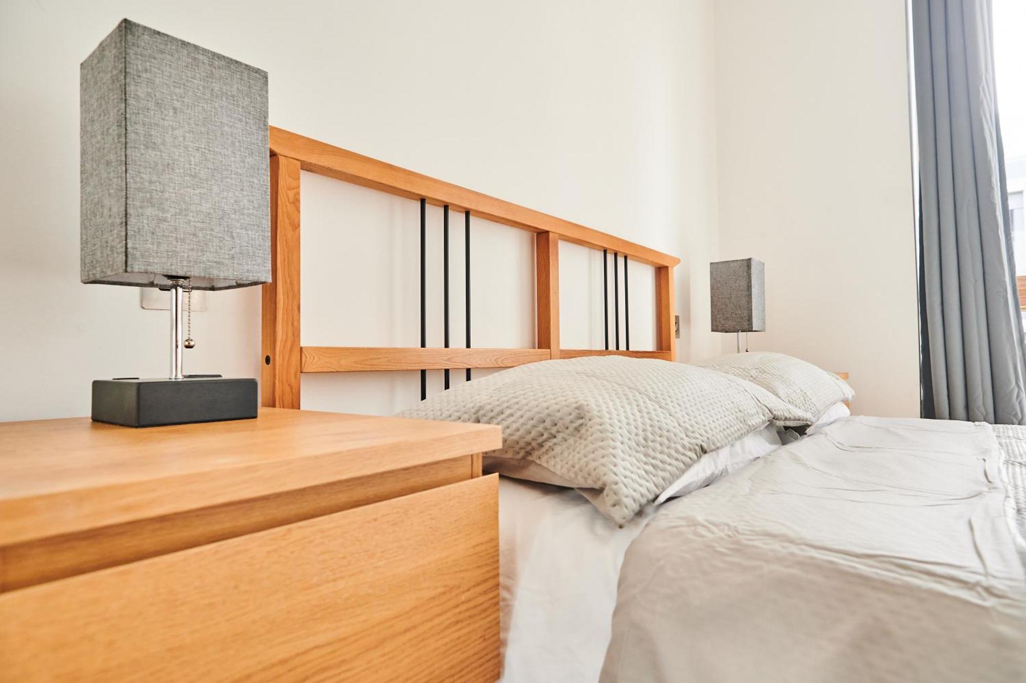 Bright 2 Bedroom Flat In Old Street With Balcony Лондон Экстерьер фото